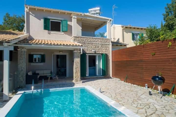 Ninos Corfu Willa