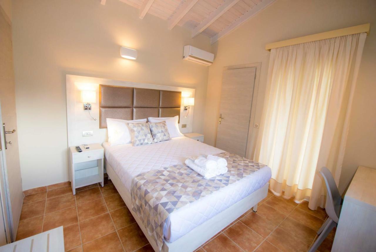 Ninos Corfu *