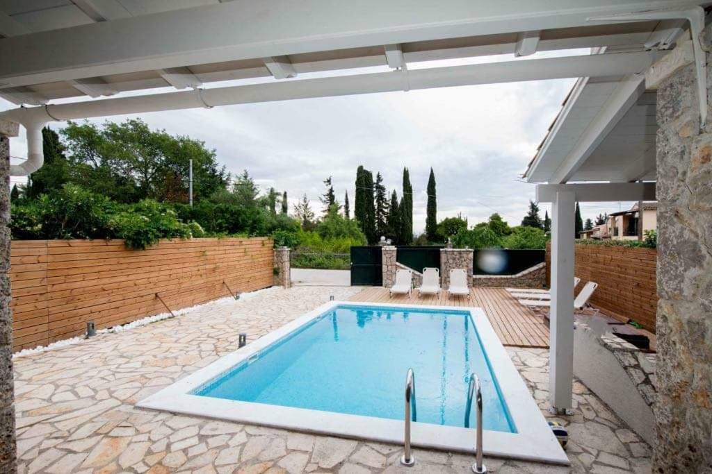 Ninos Corfu *